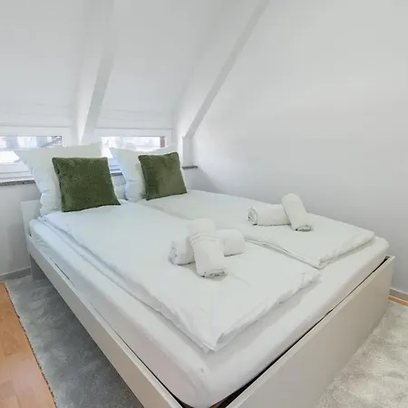 Appartement Modernes City-apartment In Bester Lage Fuer 4 P Oldenburg